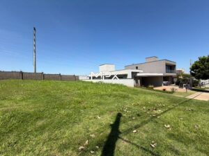 Terreno à venda no Condomínio Villa Bela Vista em Piracicaba