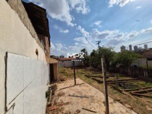 Terreno à venda e para alugar no bairro Piracicamirim em Piracicaba
