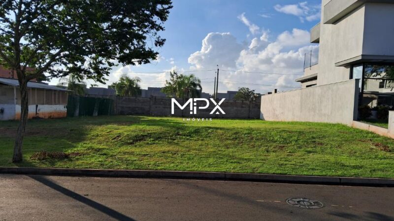 Terreno à venda no Residencial Villa D’Áquila em Piracicaba