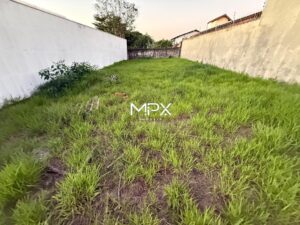 Terreno à venda no Parque Santa Cecília em Piracicaba.