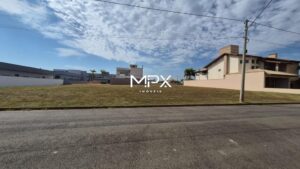 Terreno à venda no Condomínio Terras de Ártemis em Piracicaba — 525 m²