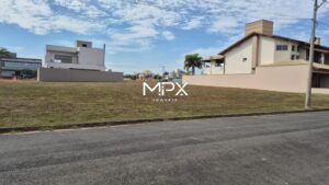 Terreno à venda no Condomínio Terras de Ártemis em Piracicaba — 525 m²