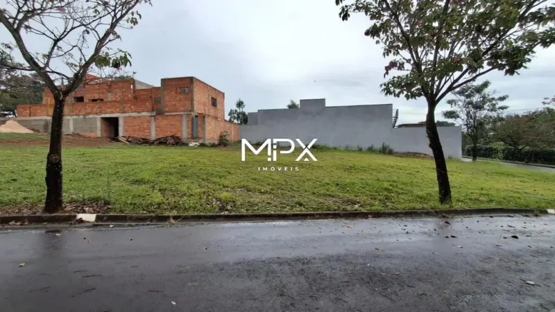 Terreno à venda no Condomínio Portal do Horto em Piracicaba