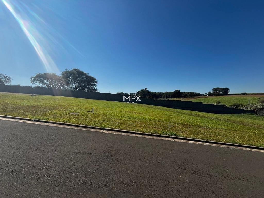 Terreno à venda em Piracicaba, Dois Córregos, com 413 m², Residencial Moinho Vermelho