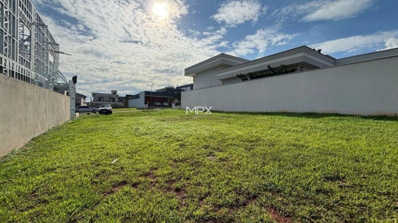 Terreno à venda em Piracicaba, Dois Córregos, com 413.01 m², Residencial Moinho Vermelho