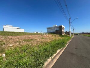 Terreno à venda em Piracicaba, Jardim São Francisco, com 255 m², Canadá Residencial