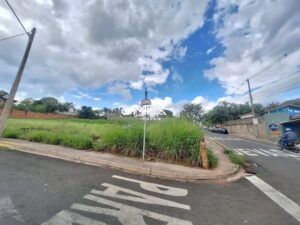 Terreno à venda no bairro Dois Córregos em Piracicaba