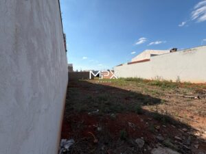 Terreno à venda no Residencial Nova Água Branca II em Piracicaba.