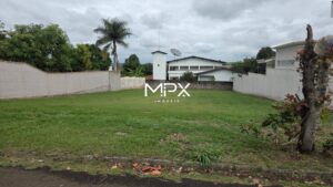 Terreno à venda no Condomínio Colinas de Piracicaba em Piracicaba
