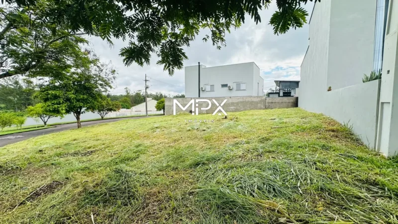 Terreno à venda no Condomínio Portal do Horto em Piracicaba — 380 m²
