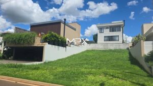 Terreno à venda no Condomínio Villa Bela Vista em Piracicaba
