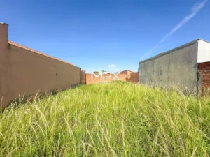 Terreno à venda no bairro Jardim Torrezan em Saltinho