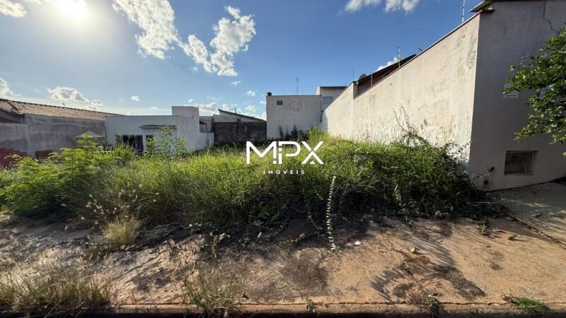 Terreno à venda no bairro Pompeia em Piracicaba — 175 m²