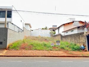 Terreno à venda no bairro Parque Santa Cecília em Piracicaba