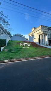 Terreno à venda no Residencial Villa D áquila em Piracicaba