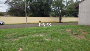 Terreno à venda no Condomínio Colinas de Piracicaba em Piracicaba
