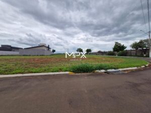 Terreno à venda no Residencial Novo Campestre em Piracicaba — 345 m²