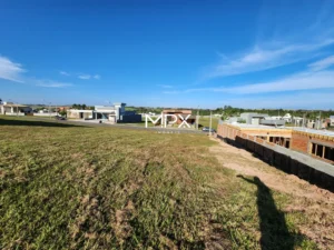 Terreno à venda no Condomínio Terras de Ártemis em Piracicaba — 547 m²
