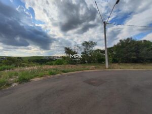 Terreno à venda em Piracicaba, Loteamento São Francisco, com 294.34 m², Canadá Residencial