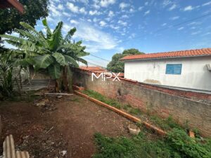 Terreno à venda no bairro Jaraguá em Piracicaba.