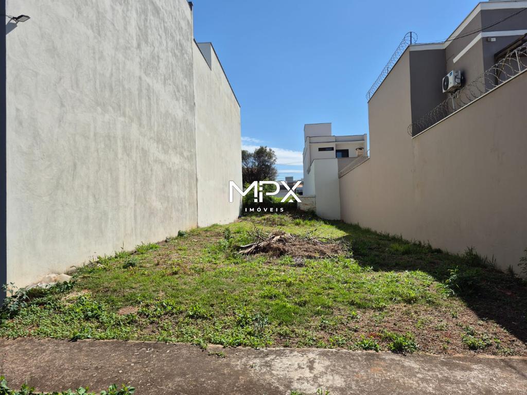 Terreno à venda no bairro Água Branca em Piracicaba.