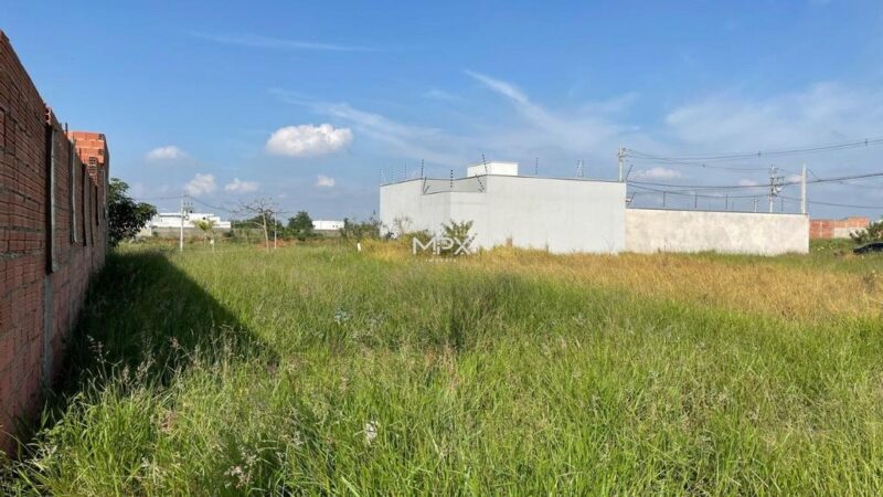 Terreno à venda no bairro Conquista em Piracicaba — 250 m² — Cód. MPX-TE2705