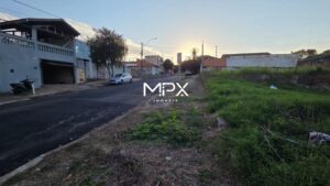 Terreno à venda e para alugar no bairro Santa Rosa em Piracicaba