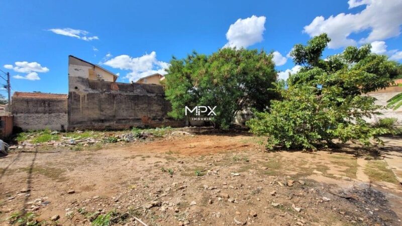 Terreno à venda em Piracicaba, Vila Rezende, com 821.94 m²