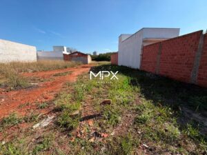Terreno à venda no bairro Água Branca em Piracicaba