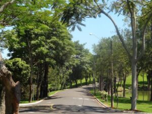 Terreno à venda no Condomínio Colinas de Piracicaba em Piracicaba