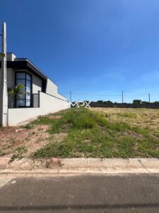 Terreno à venda no Condomínio Belmonte em Piracicaba — 387 m²