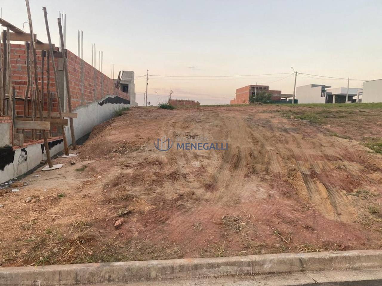 Terreno à venda em Residencial Canadá, Piracicaba — 250 m²