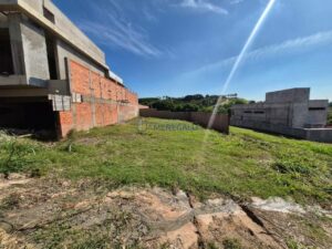 Terreno à venda em Condomínio Damha II, Piracicaba — 360 m²