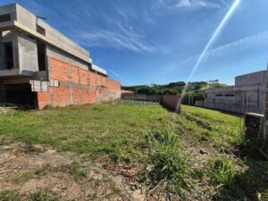 Terreno à venda em Condomínio Damha II, Piracicaba — 360 m²