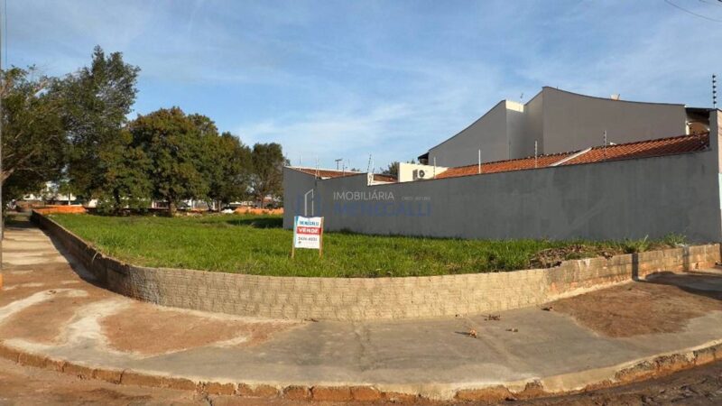 Terreno à venda em Prezotto