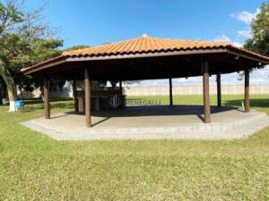 Terreno à venda em Condomínio Serelepe, Santa Maria da Serra