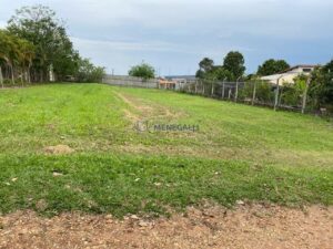 Terreno à venda em Condomínio Serelepe, Santa Maria da Serra